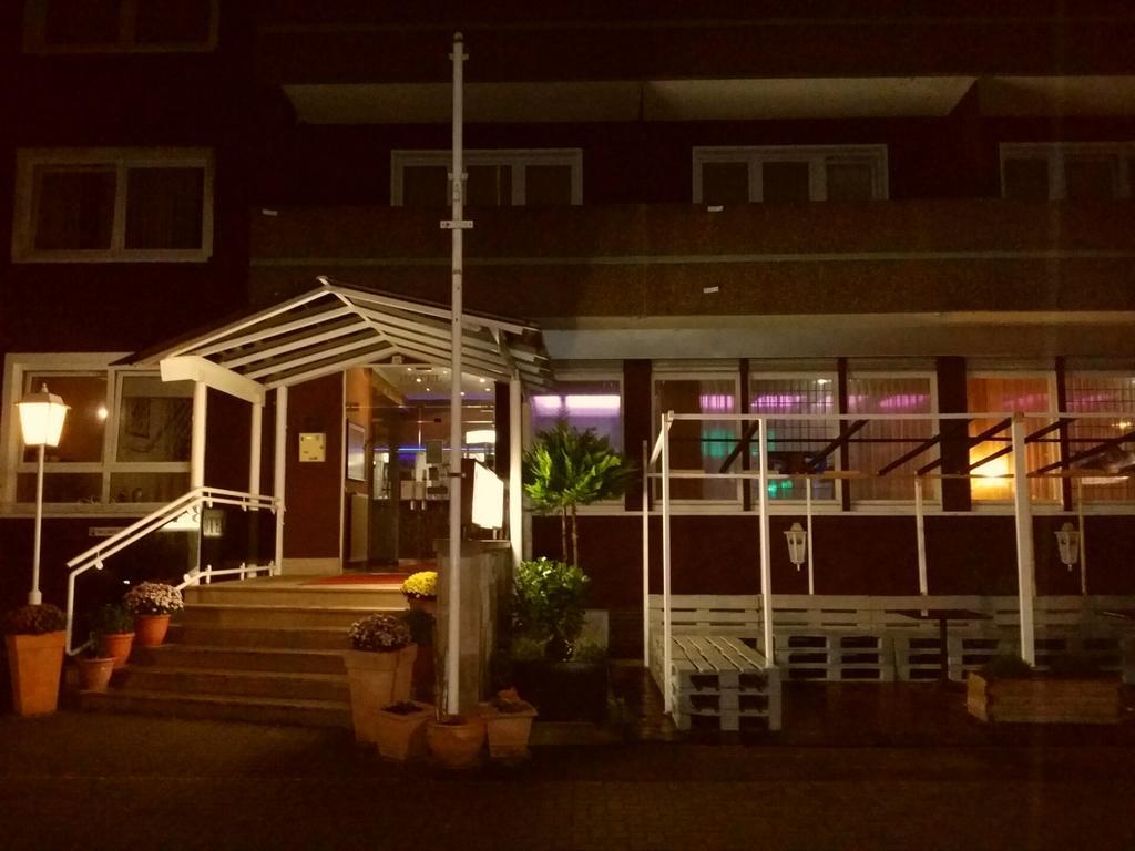 Abant Hotel Frankfurt オーベルツハウゼン エクステリア 写真