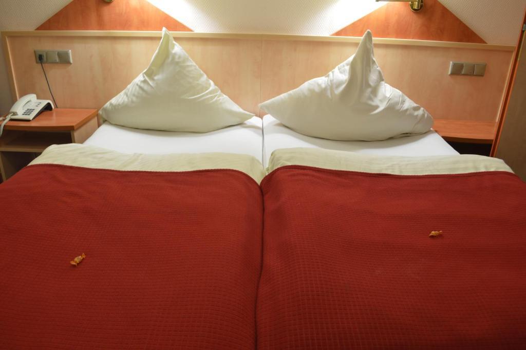 Abant Hotel Frankfurt オーベルツハウゼン 部屋 写真